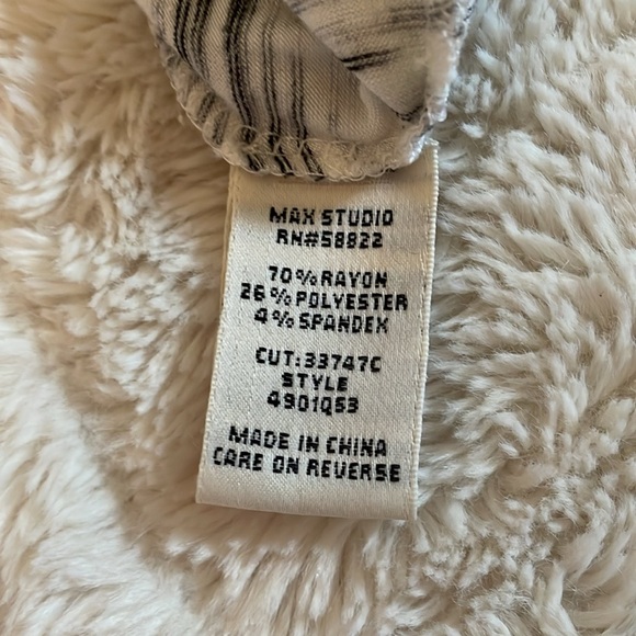 Max Studio Grey Stripe Maxi Dress size Small - Picture 3 of 4